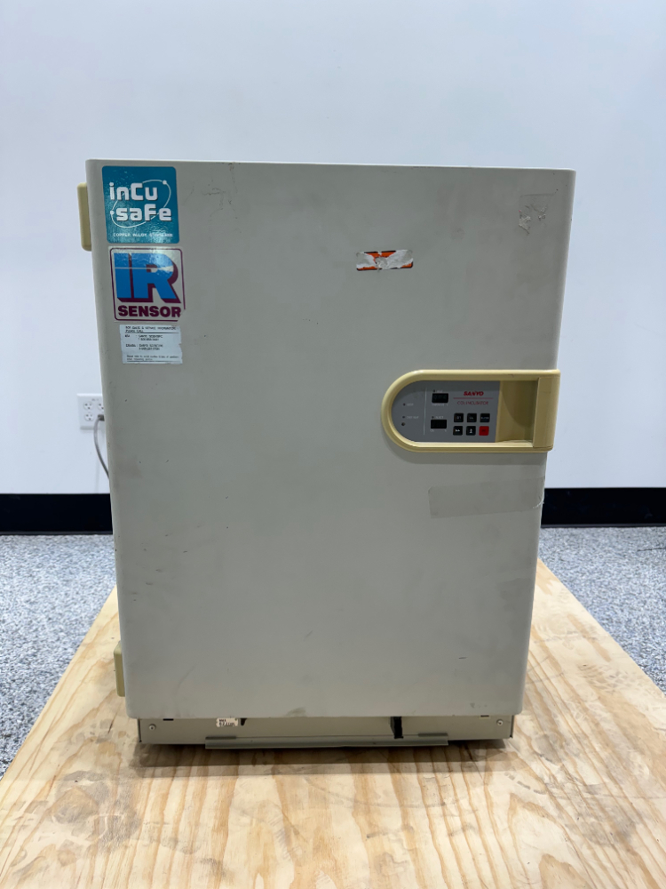 Image of Sanyo Incu-Safe CO2 Incubator
